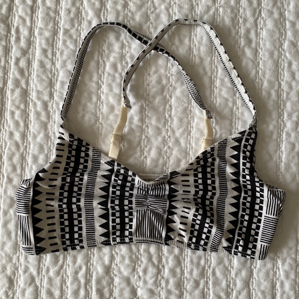 Black and white geometric print bandeau